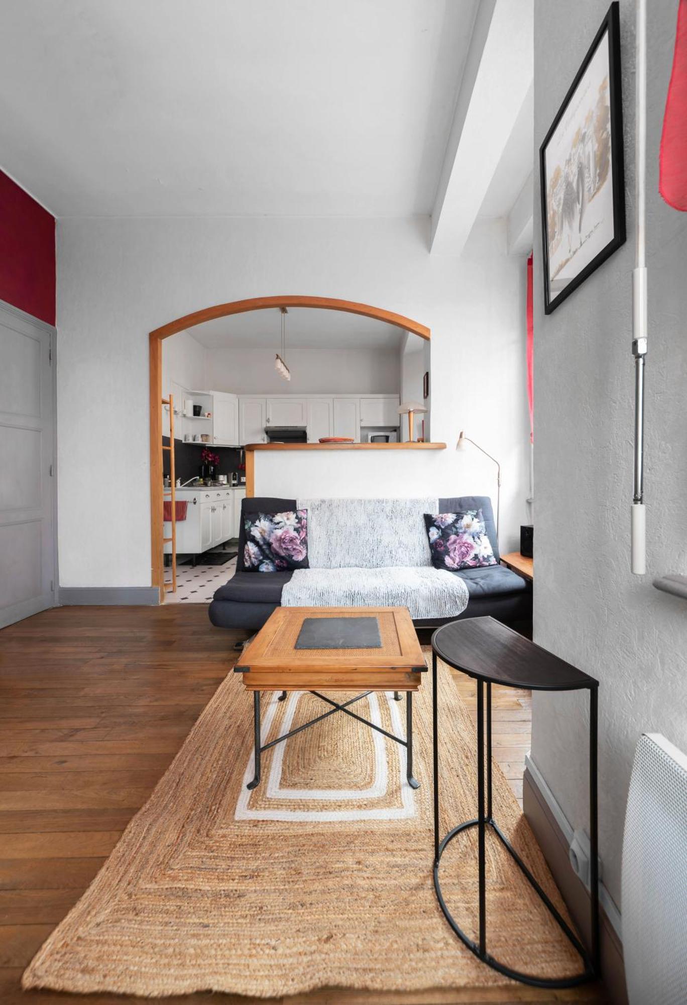 Le Lasteyras - Appartement Charmant En Centre Ville Vichy Exterior photo
