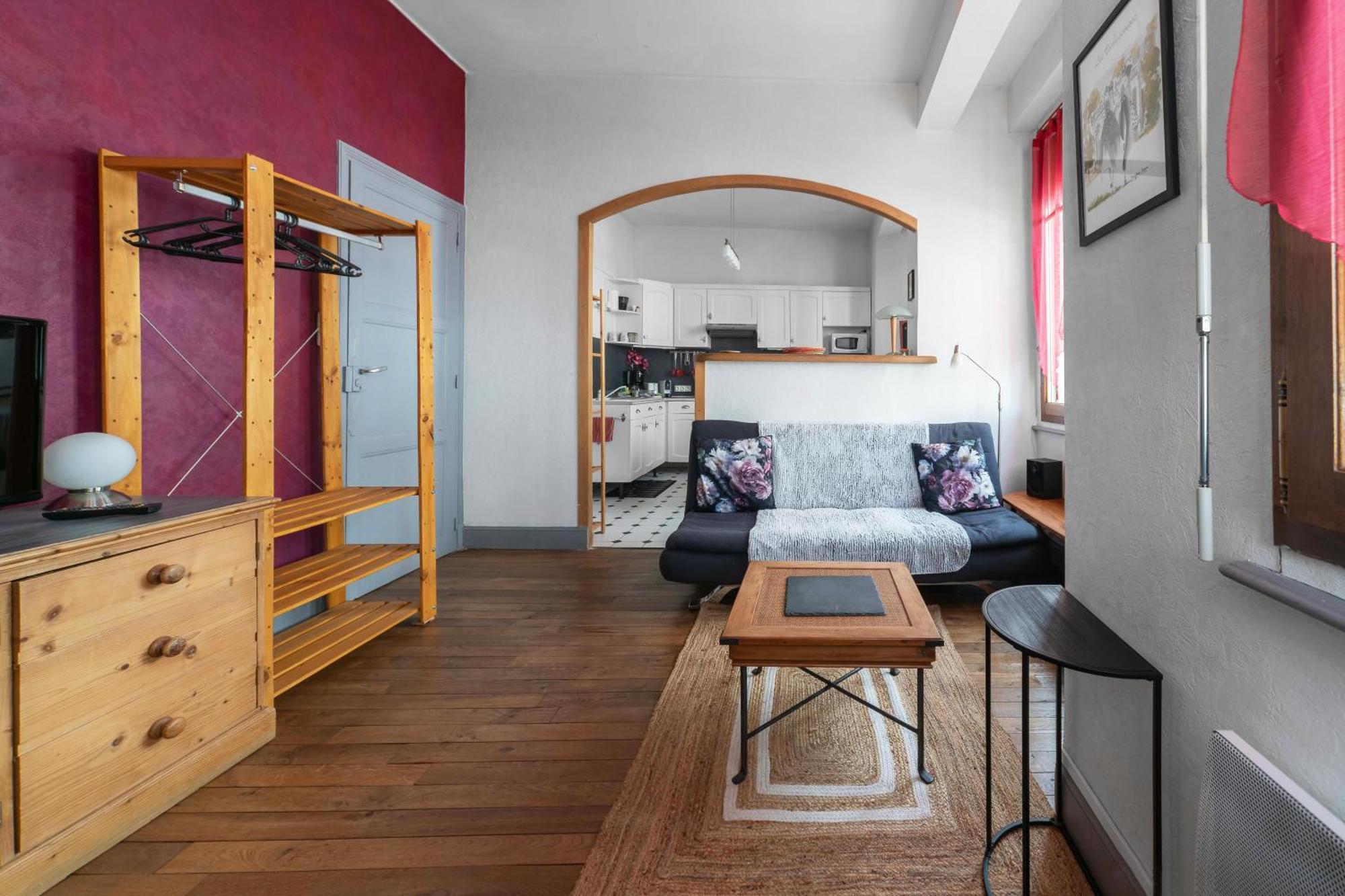 Le Lasteyras - Appartement Charmant En Centre Ville Vichy Exterior photo